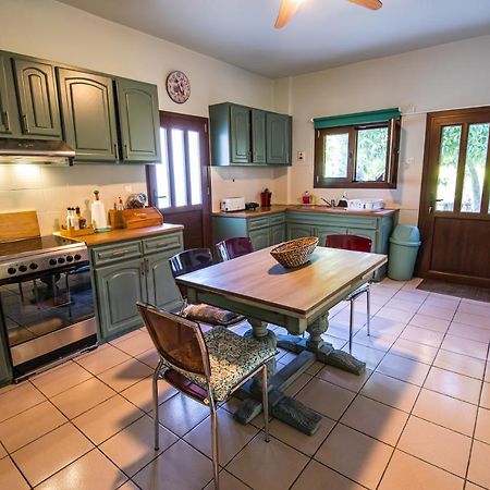 The Village House Волос Екстер'єр фото